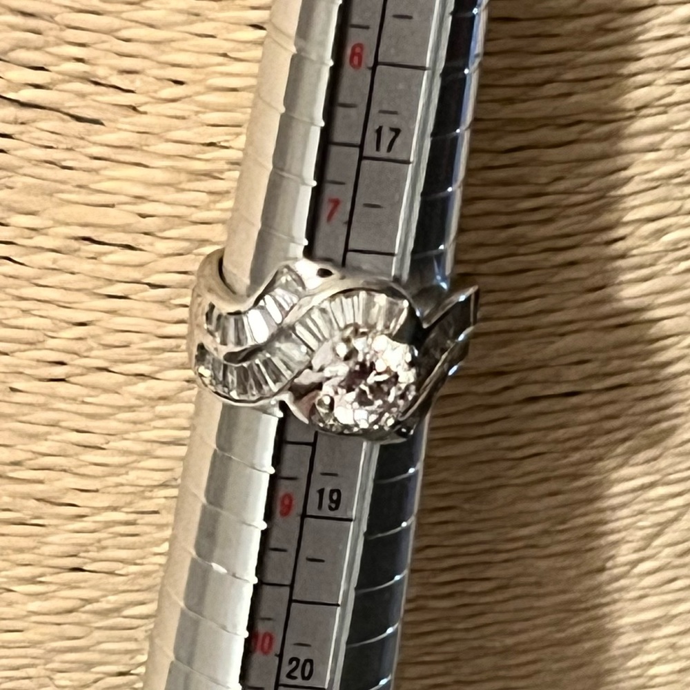 STERLING SILVER & CZ DIAMOND LOVED AUTHENTIC SOLITAIRE & BAGUETTE STYLE RING